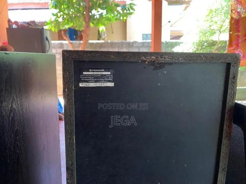 Pioneer Amplifier With Box