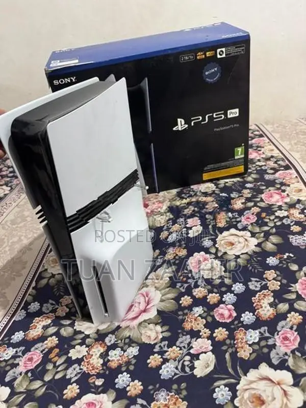Play station 5 Pro 2 TB with DISK DRIVE full set