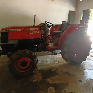 Kubota L4506 2017 Tractor (Used)