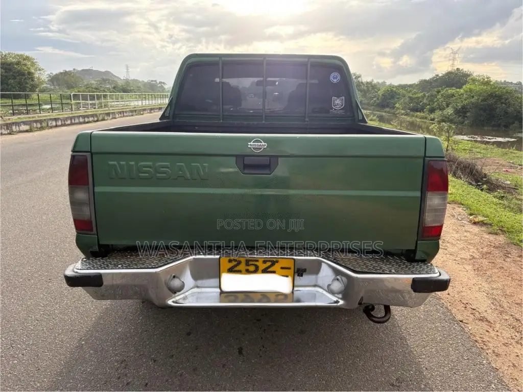 Nissan D22 4X4 1998 Pickup (Used)