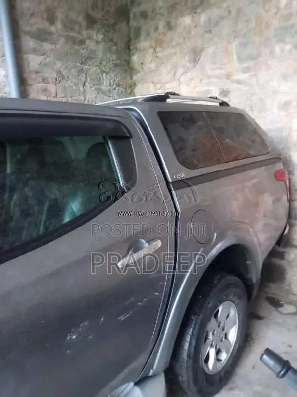Mitsubishi L200 2016 Pickup (Used)