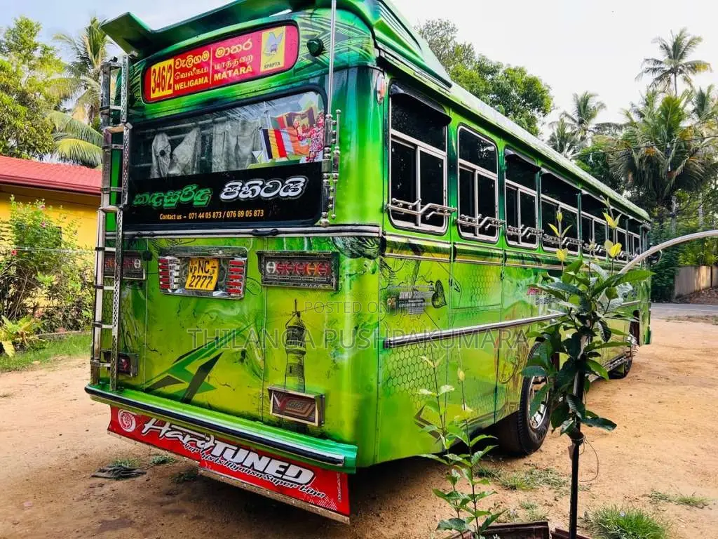 Ashok-Leyland Ruby 2006 Bus (Used)