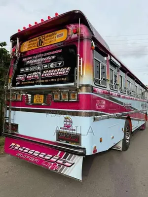 Ashok-Leyland Leyland 2004 Bus (Used)