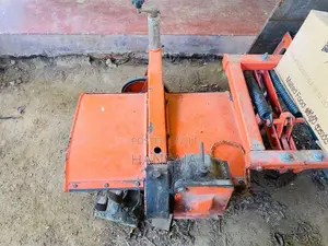 Kubota Emei 1999 Tractor (Used)