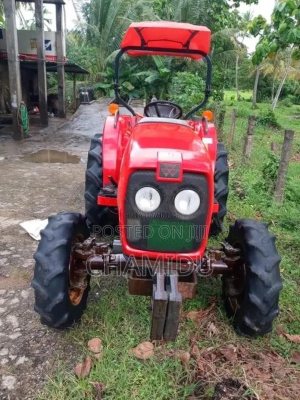 Massey-Ferguson 1552 2021 Tractor (Used)
