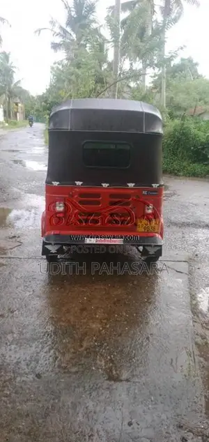 Bajaj RE 2 Stroke 2005 Three Wheel (Used)