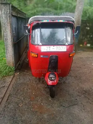 Bajaj RE 2 Stroke 2005 Three Wheel (Used)
