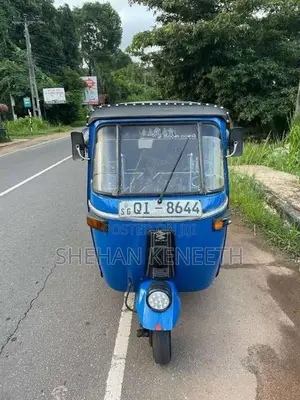 Bajaj RE 2 Stroke 2006 Three Wheel (Used)