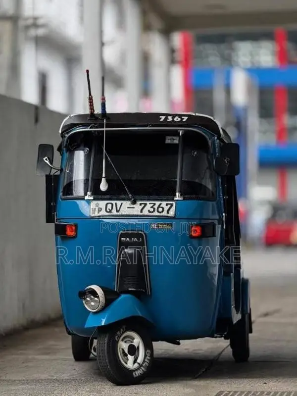 Bajaj RE 2009 Three Wheel (Used)