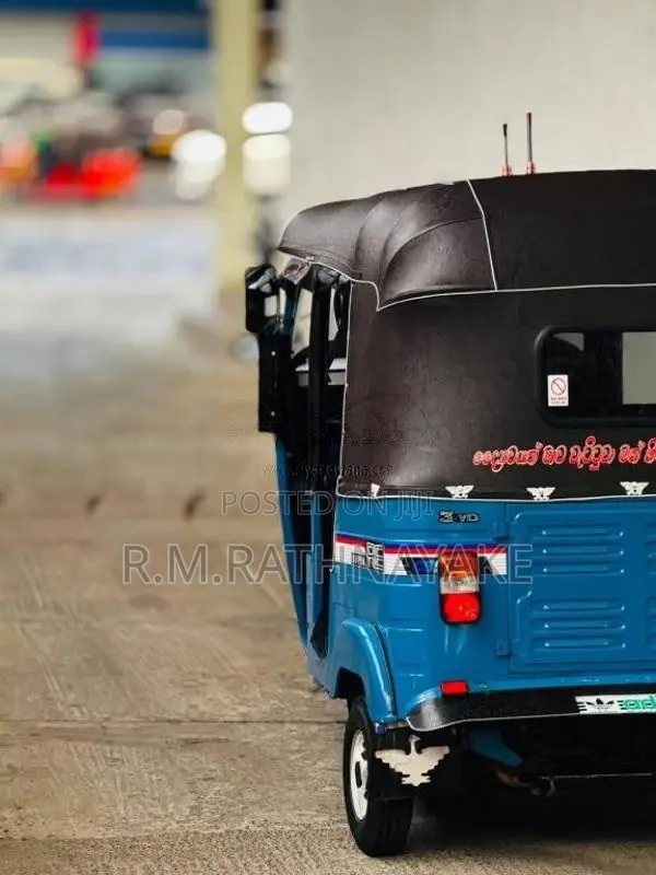 Bajaj RE 2009 Three Wheel (Used)