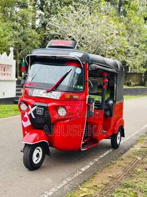 Bajaj 4 Stroke 2016 Three Wheel (Used)