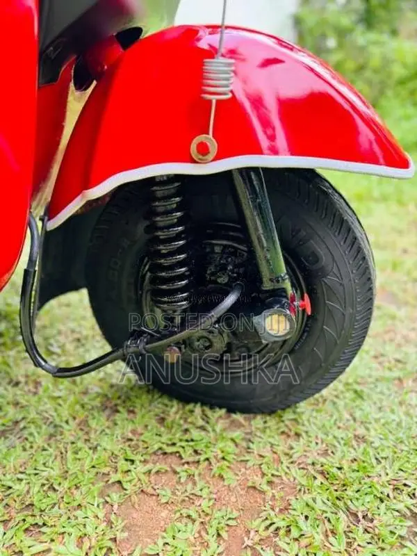 Bajaj 4 Stroke 2016 Three Wheel (Used)