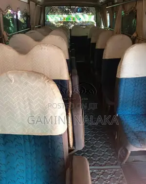 Mitsubishi Rosa 2010 Bus (Used)