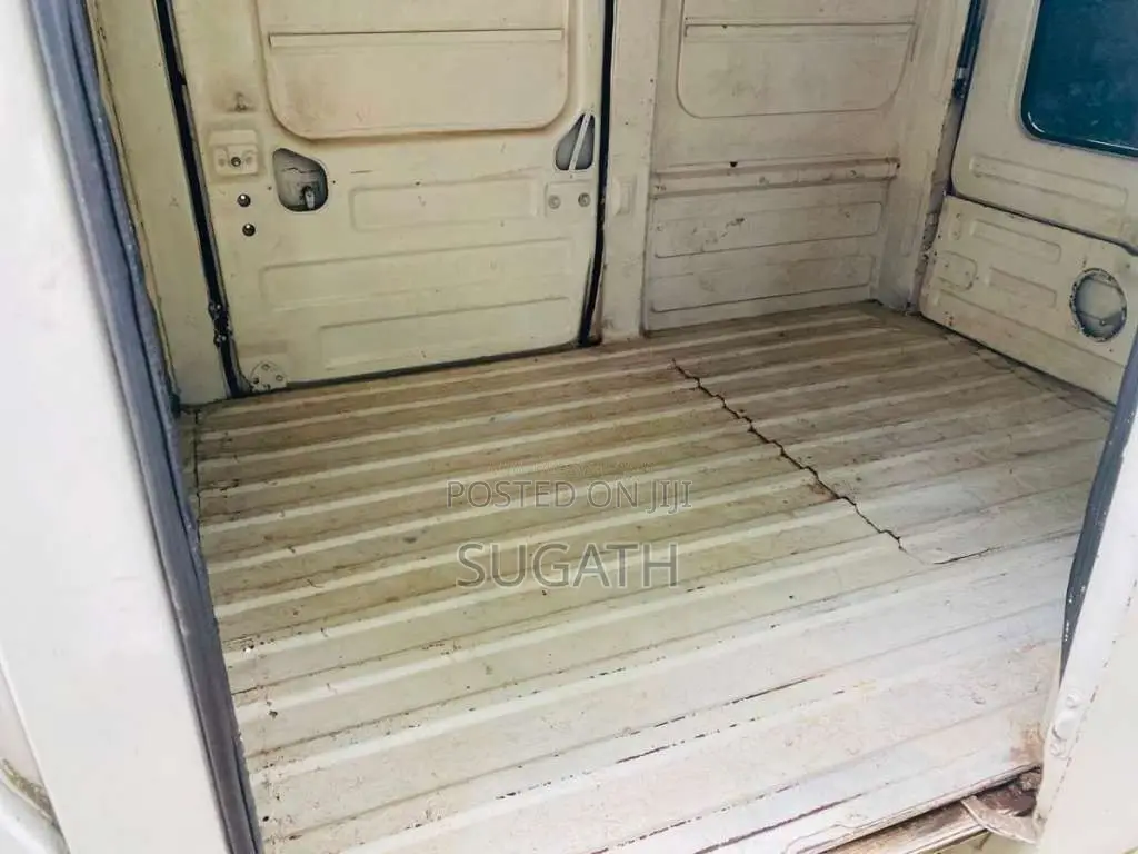 Suzuki Carry 2000 Lorry (Used)