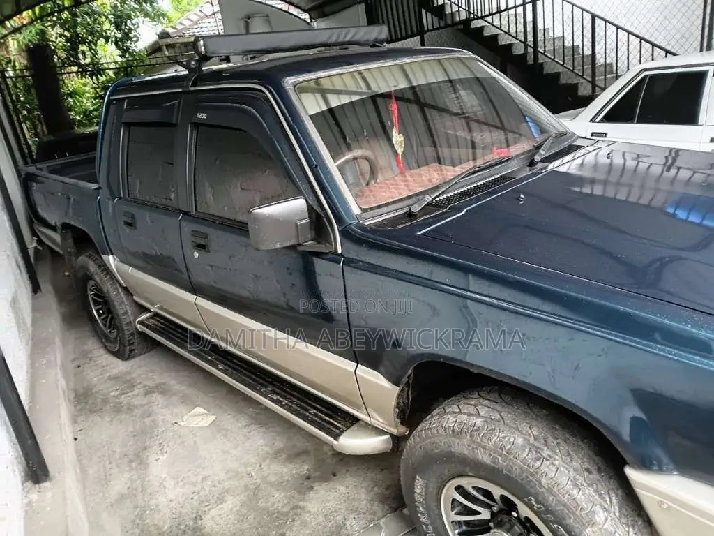 Mitsubishi L200 1992 Pickup (Used)