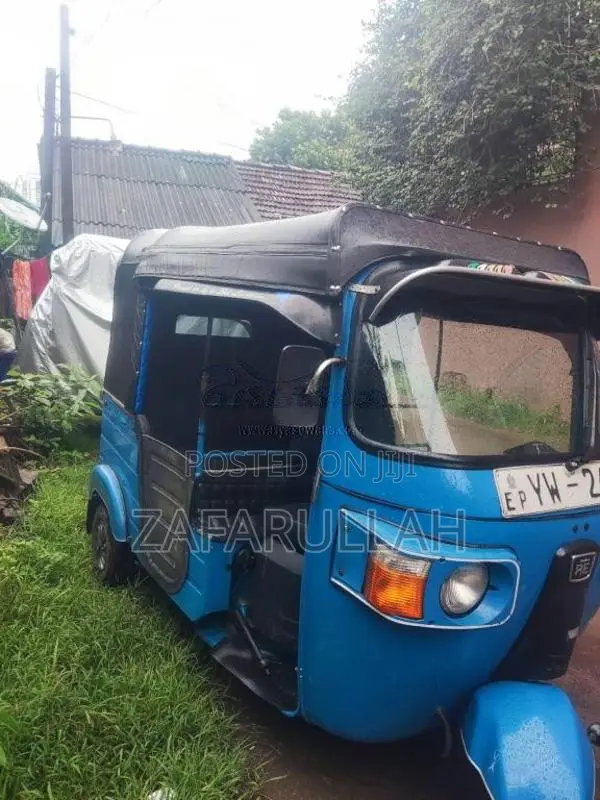 Bajaj 4 stroke 2012 Three Wheel (Used)