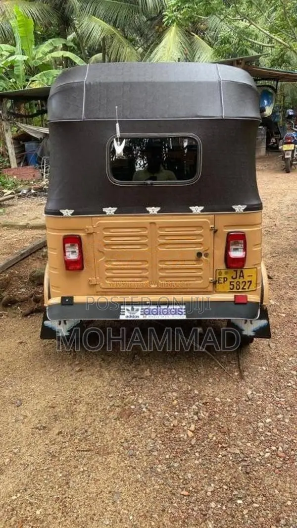 Bajaj RE 2004 Three Wheel (Used)