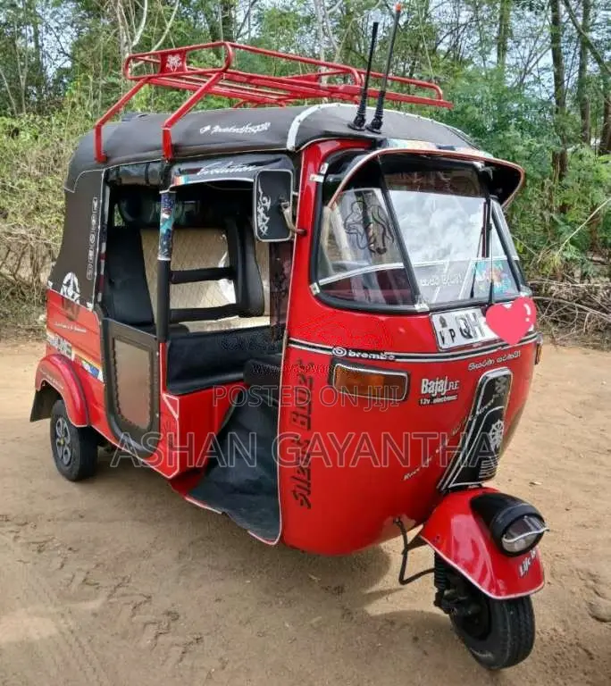 Bajaj 2 Stroke 2006 Three Wheel (Used)