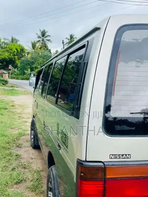 Nissan Caravan 1996 Van (Used)