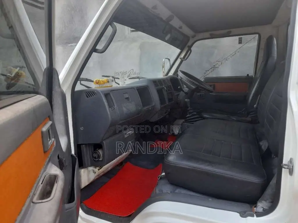 Toyota Carrier 18 5 1996 Lorry (Used)