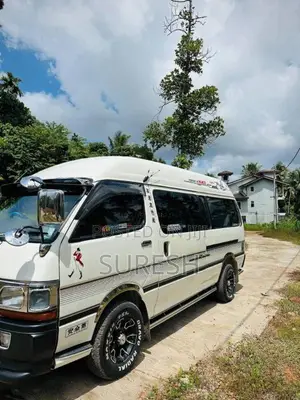 Toyota Dolphin 1999 Van (Used)