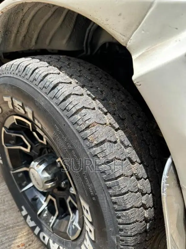 Toyota Dolphin 1999 Van (Used)