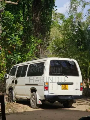 Nissan Caravan 1998 Van (Used)