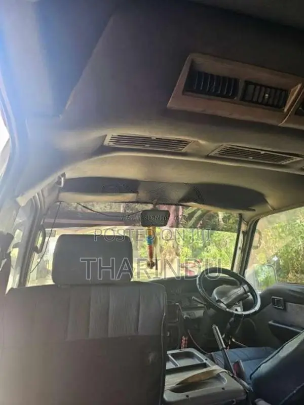 Nissan Caravan 1998 Van (Used)