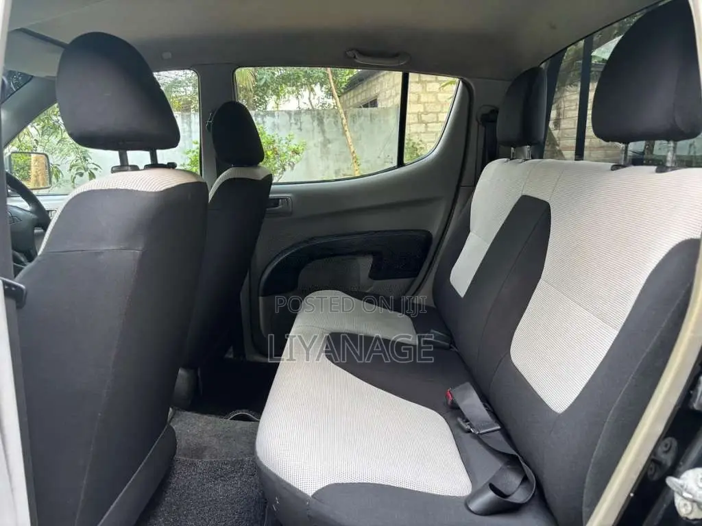 Mitsubishi L200 2WD 2013 Pickup (Used)