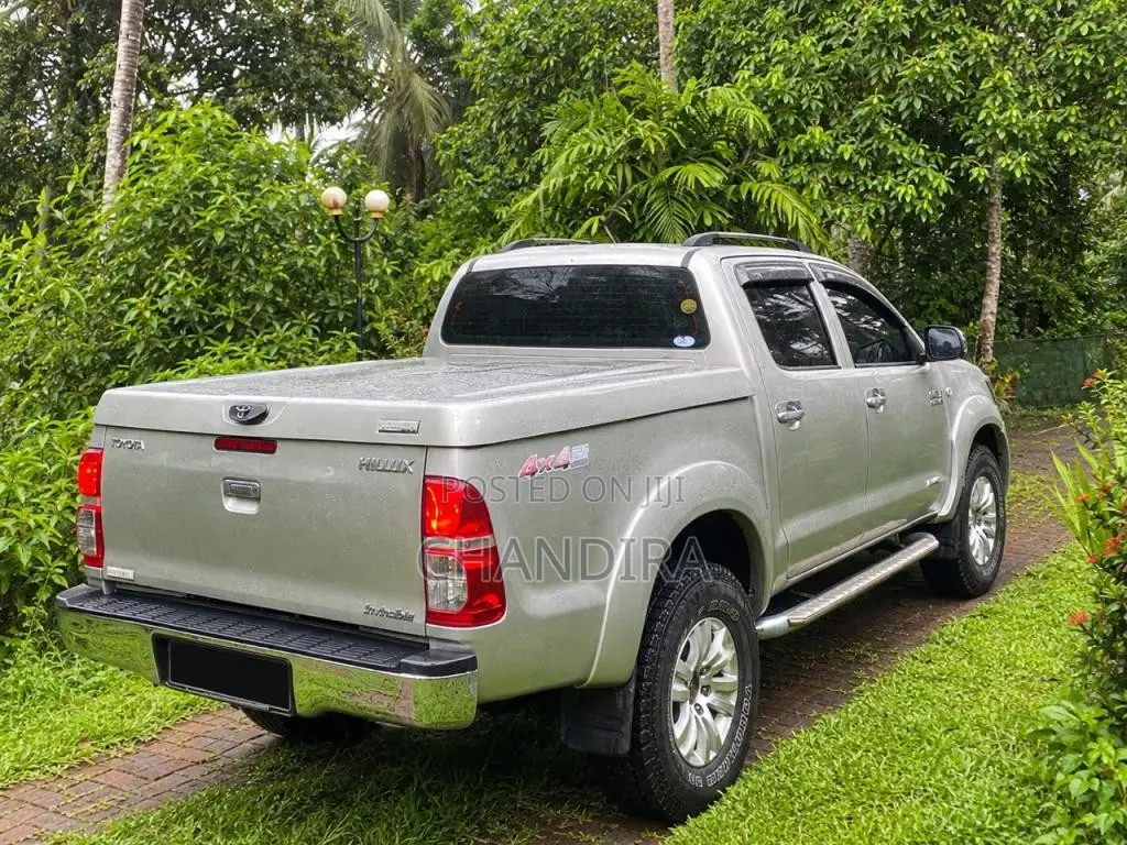 Toyota Hilux 2007 Pickup (Used)