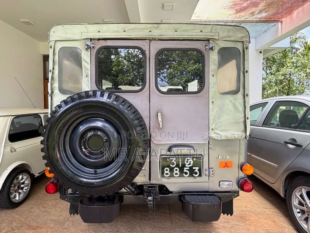 Mitsubishi 4DR5 1981 SUV (Used)