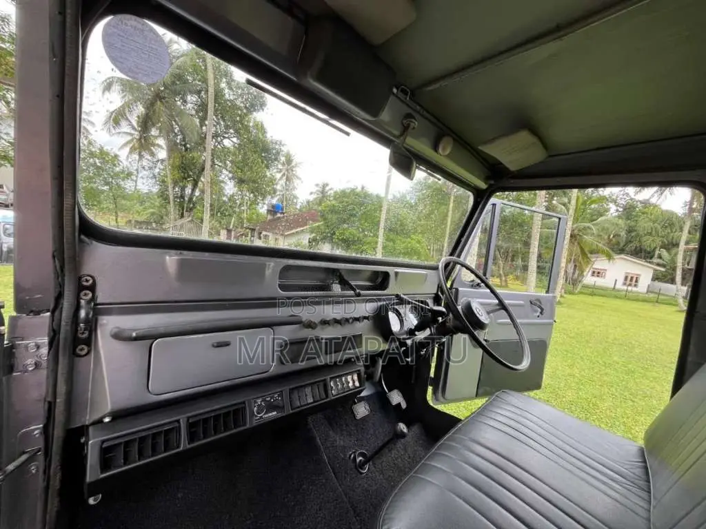 Mitsubishi 4DR5 1981 SUV (Used)