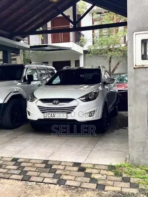 Hyundai Tucson Premium 2014 SUV (Used)