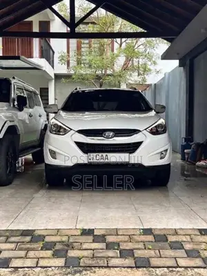 Hyundai Tucson Premium 2014 SUV (Used)