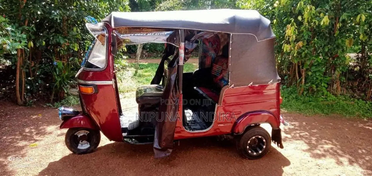 Bajaj 2 Stroke 2002 Three Wheel (Used)