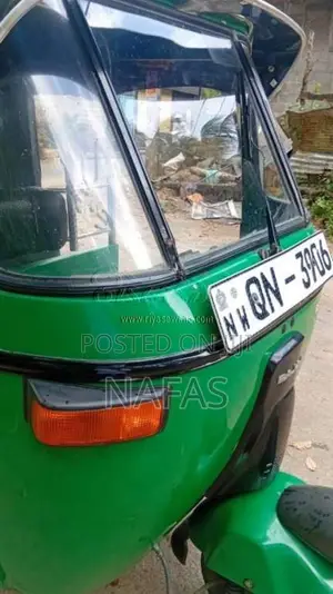 Bajaj 4 Stroke 2007 Three Wheel (Used)