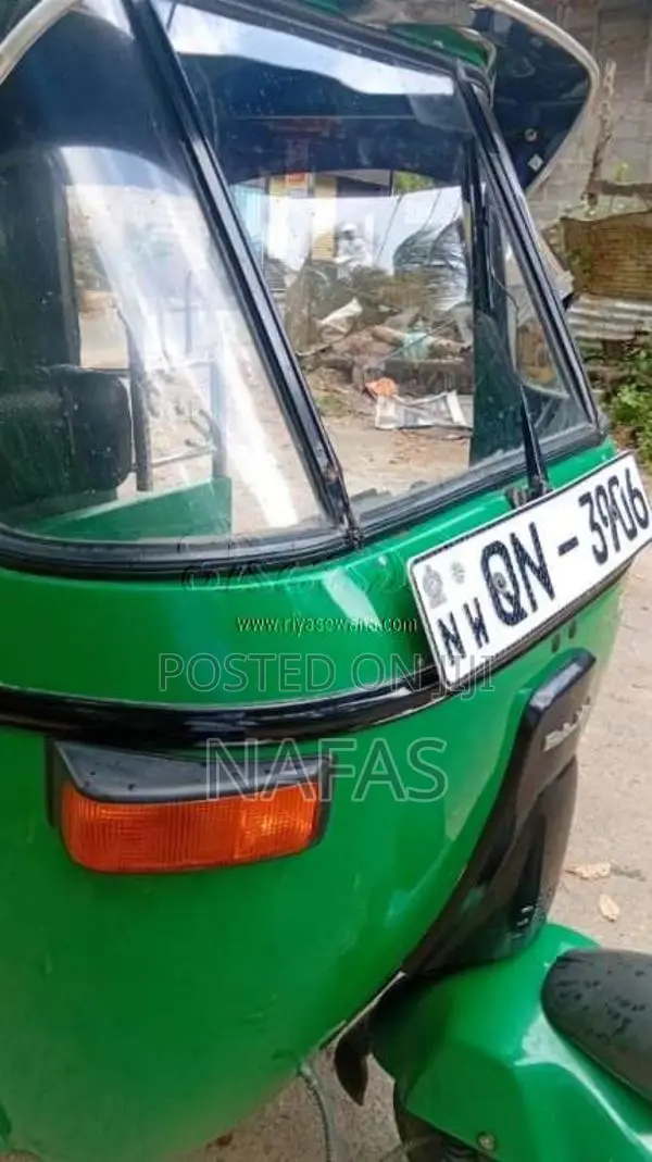Bajaj 4 Stroke 2007 Three Wheel (Used)
