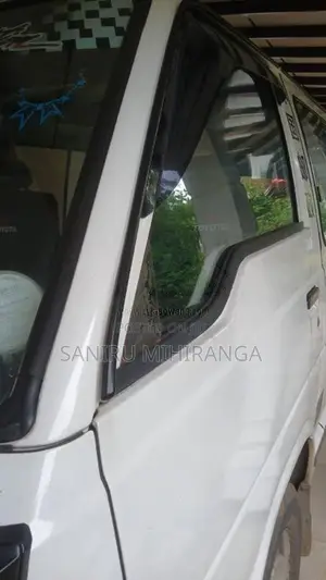 Toyota Shell 1989 Van (Used)