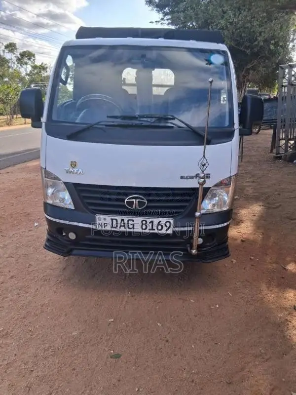 Tata Dimo Lokka 2017 Lorry (Used)