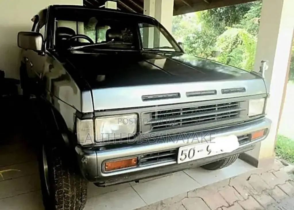 Nissan UBMD21 1990 Pickup (Used)