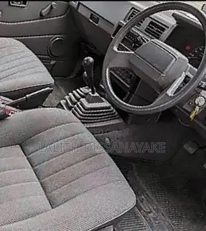 Nissan UBMD21 1990 Pickup (Used)