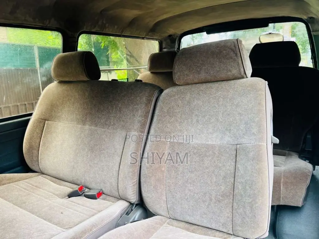 Toyota HIACE 1996 Van (Used)
