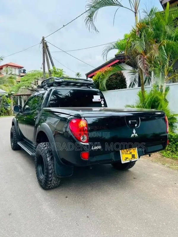 Mitsubishi L200 2012 Pickup (Used)