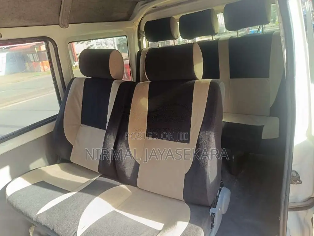 Mitsubishi MiniCab 1999 Van (Used)