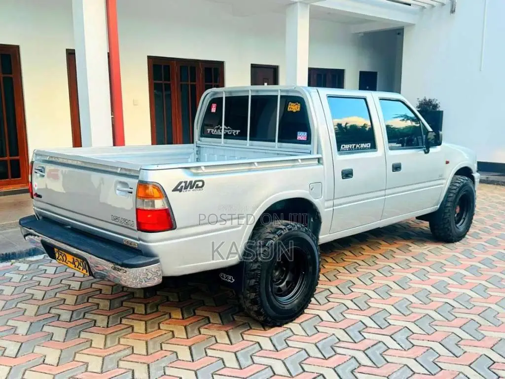 Isuzu 4wd 1998 Pickup (Used)