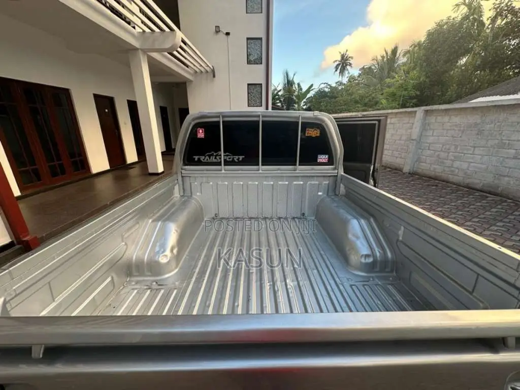 Isuzu 4wd 1998 Pickup (Used)