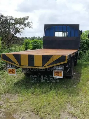 Ashok-Leyland Comet 1997 Lorry (Used)