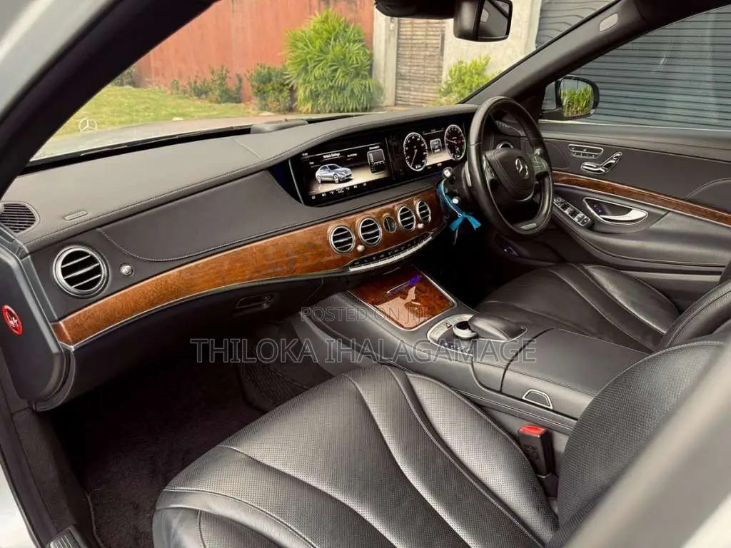 Mercedes-Benz S400 2015 Car (Used)