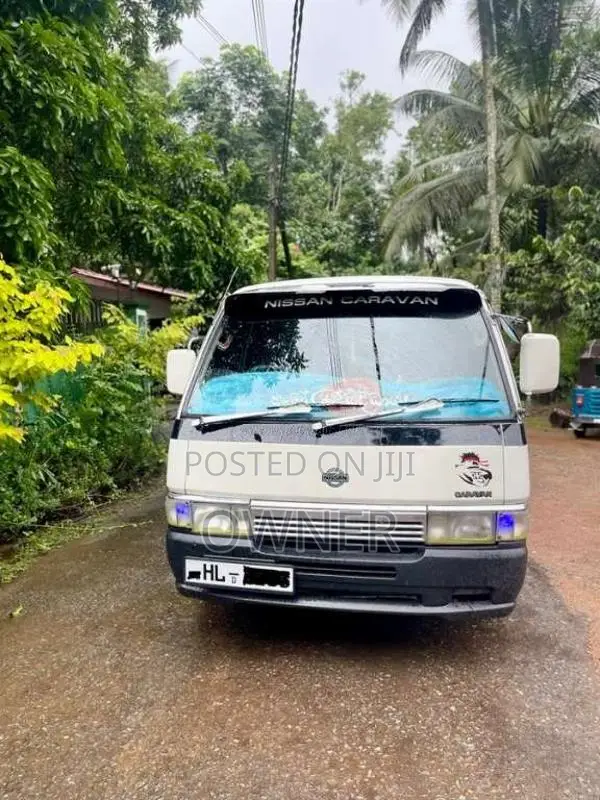 Nissan Caravan 1998 Van (Used)