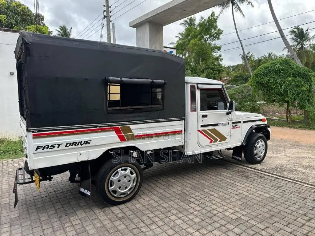 Mahindra Bolero Maxi Truck 2012 Pickup (Used)